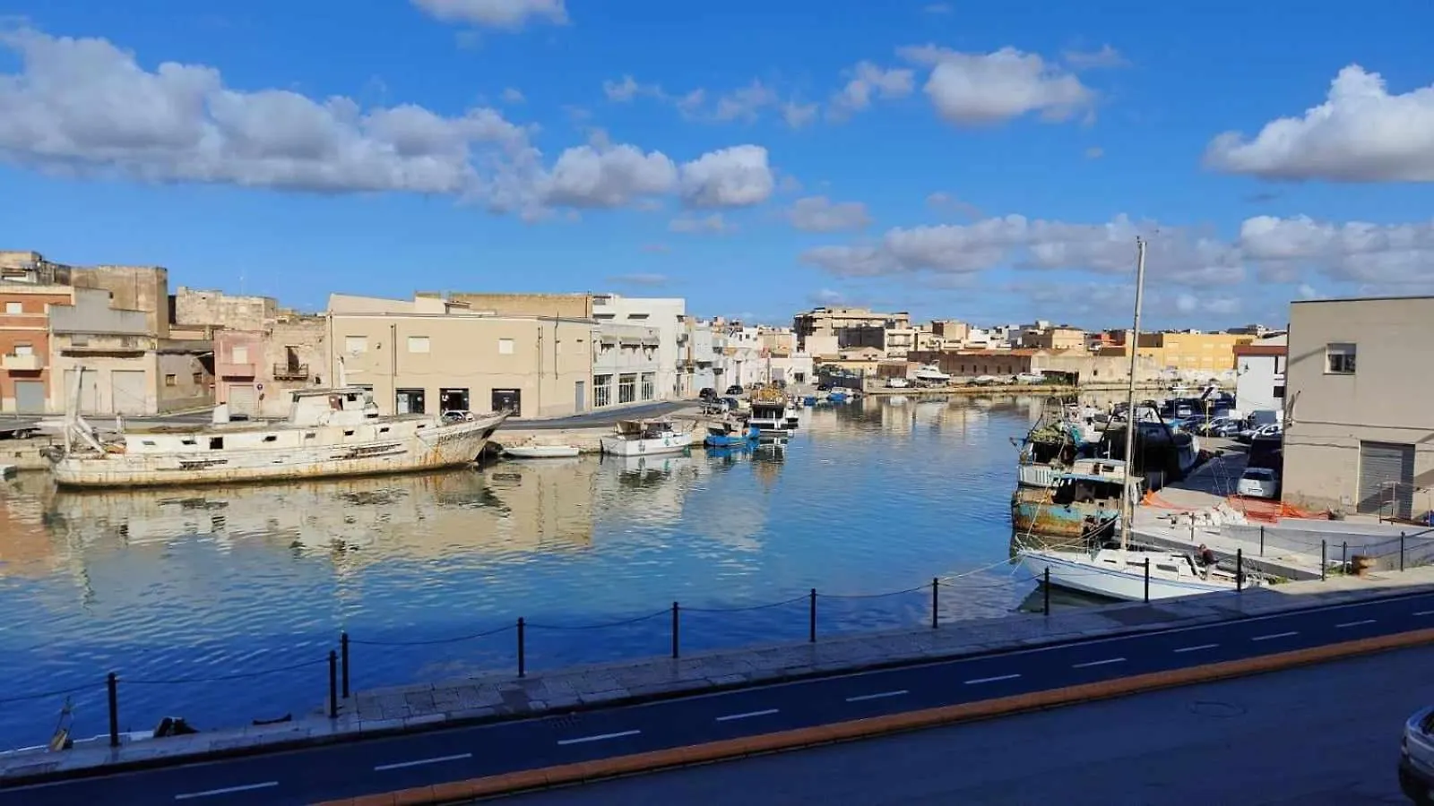 马扎拉德尔瓦洛Old Port La Marina - Sole公寓 公寓 马扎拉德尔瓦洛